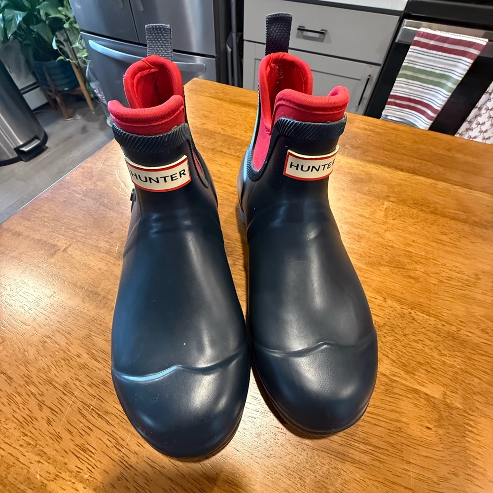 Hunter Navy and Red Waterproof Boots